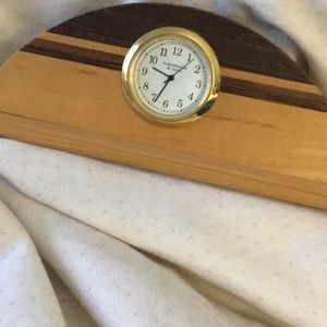 Desk clock, wood new
